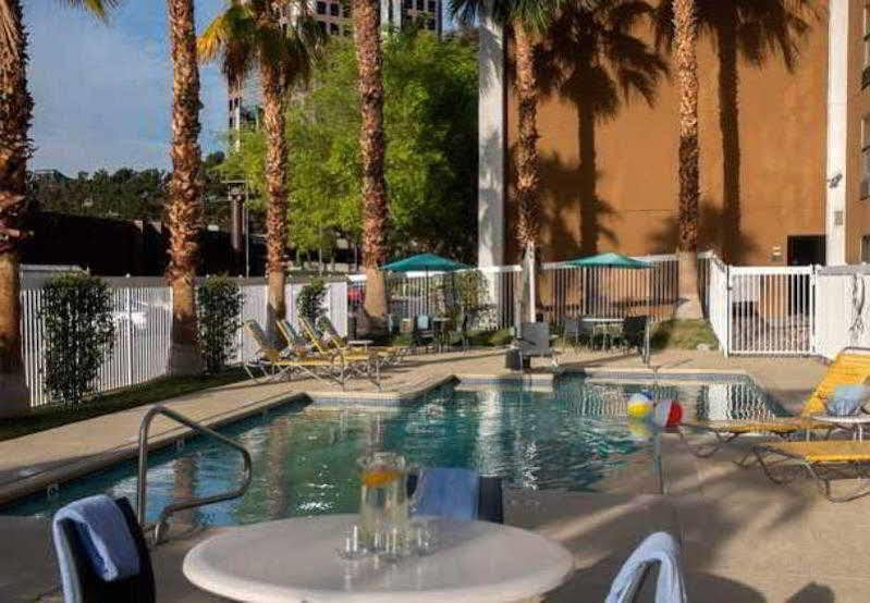Fairfield Inn Las Vegas Convention Center Exteriör bild